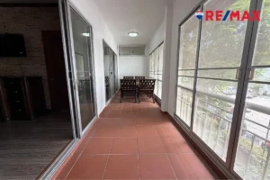 Eladó felújított, 81 m²-es lakás a Baan Suan Lalanában, Jomtien – külföldi névre – 4. kép